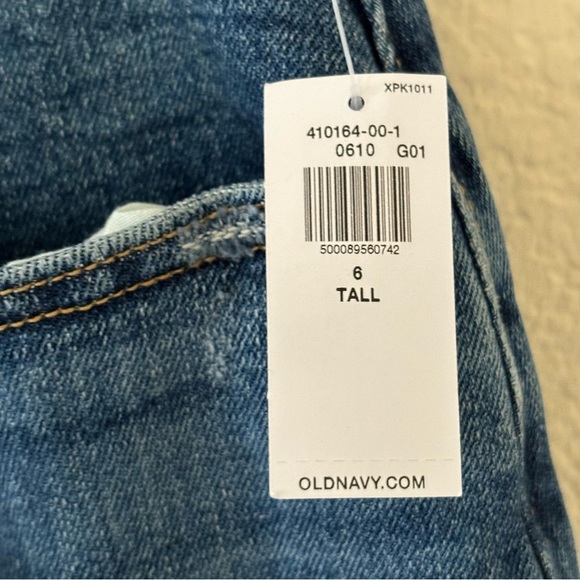 Old Navy 6 Tal EXTRA HIGH-RISE
CURVY
SKY-HÌ STRAIGHT SECRET-SMOOTH POCKETS - Picture 6 of 11